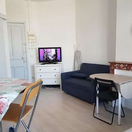 Studio With Sea View For 2 People Toulon Exterior foto