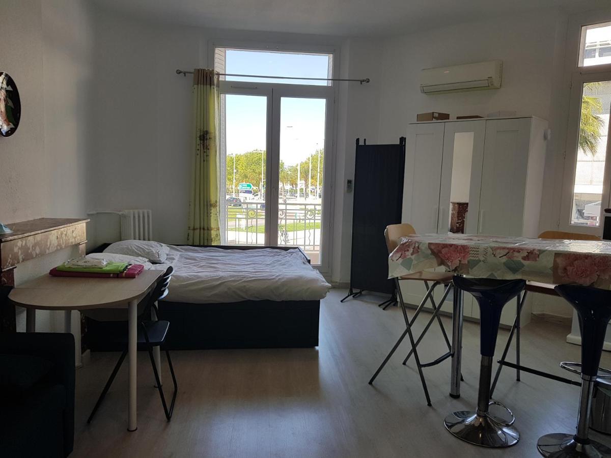 Studio With Sea View For 2 People Toulon Exterior foto