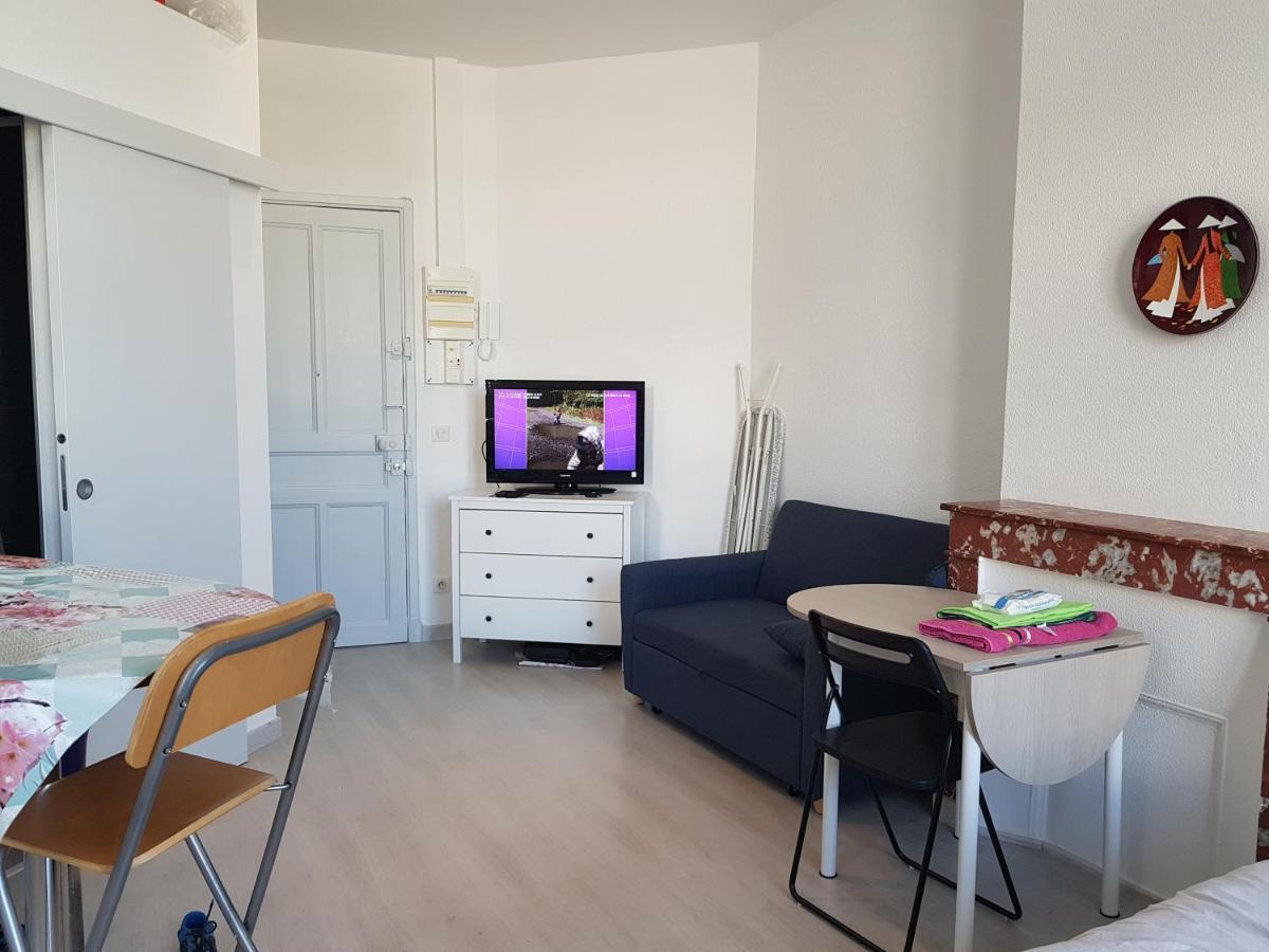 Studio With Sea View For 2 People Toulon Exterior foto